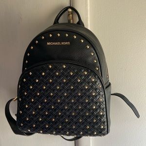 🖤Black Michael Kors backpack
